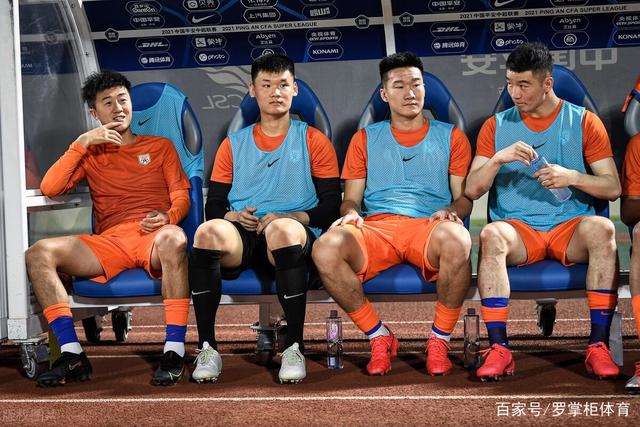 恭喜湖人！休赛期第一笔交易！勇士选秀现场内讧